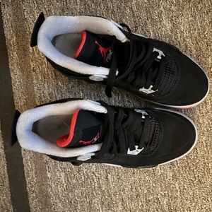 Jordan 4 size 7 kids